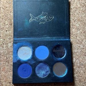 Sigil Inspired Tammy Tanuka Jolly Ice Fish Palette